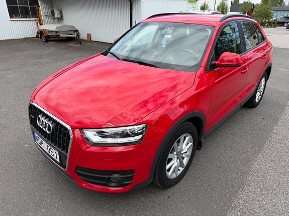 Audi Q3 3 of 5