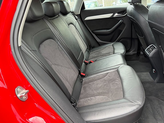 Audi Q3 14 of 17
