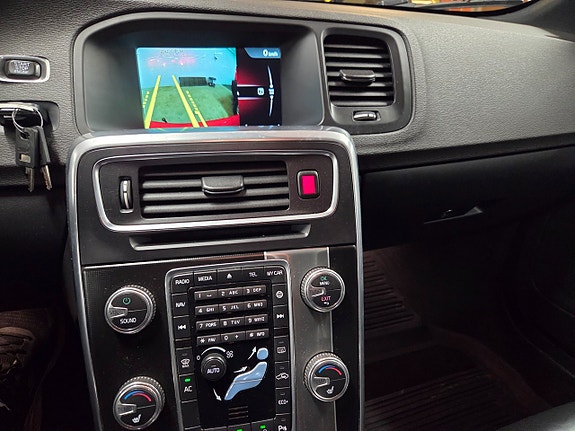 Volvo V60 17 of 20