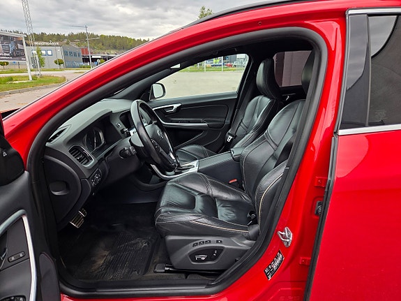 Volvo V60 8 of 20