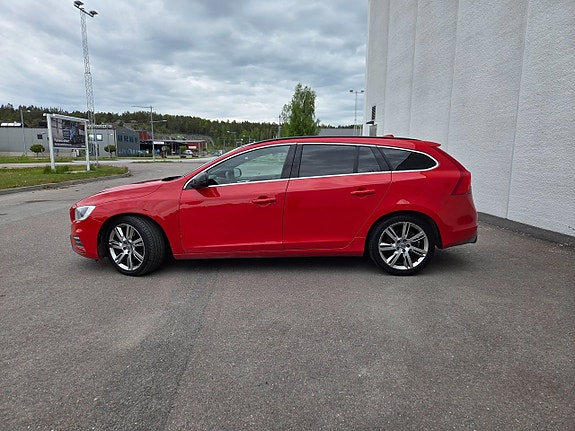 Volvo V60 5 of 5