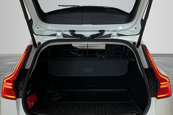 Volvo V60 9 of 16