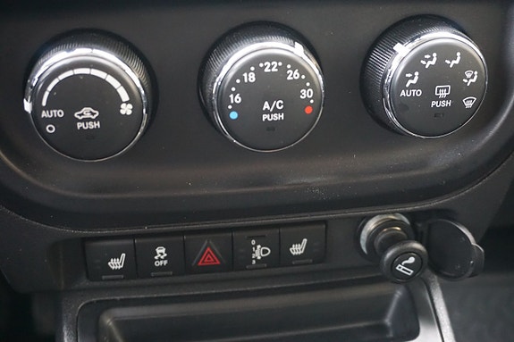 Jeep Compass 6 of 15
