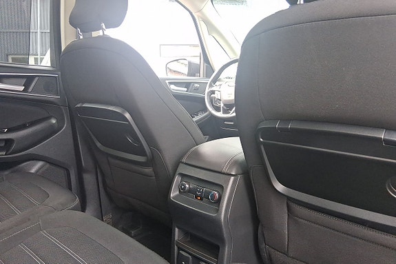 Ford Galaxy 16 of 23