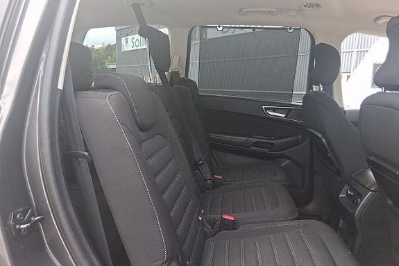 Ford Galaxy 14 of 23