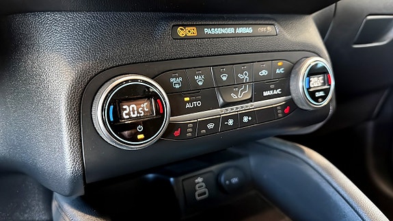 Ford Kuga 13 of 15