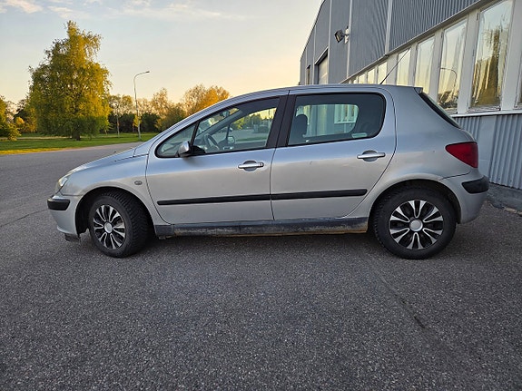 Peugeot 307 4 of 4