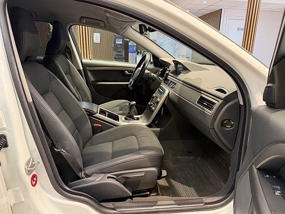 Volvo XC70 17 of 23