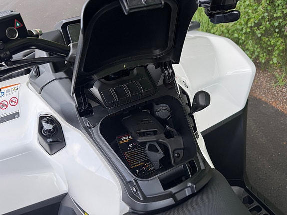 Can-Am Outlander MAX Electric T CAN-AM i HÖÖR O.M.G LEVERANS MAX EL 6 of 11