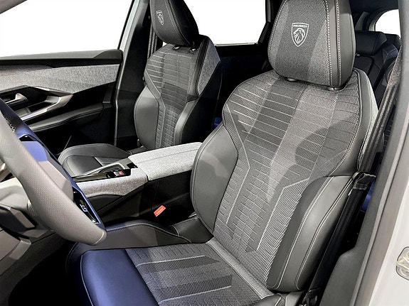 Peugeot 5008 7 of 9