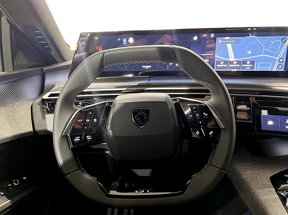 Peugeot 5008 8 of 9