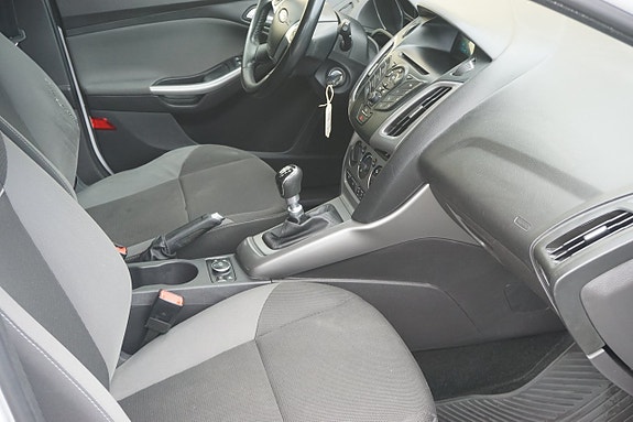 Ford Focus 13 of 14