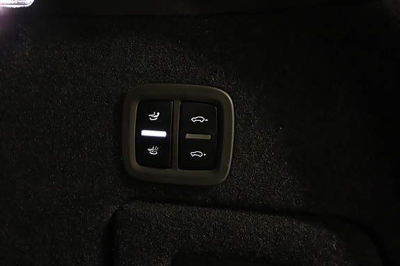 Porsche Cayenne 26 of 26
