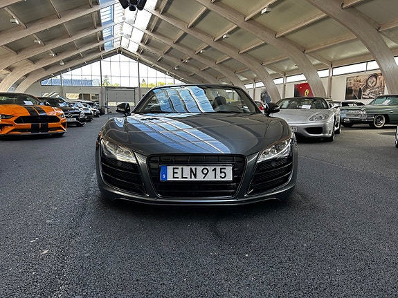 Audi R8 8 of 27