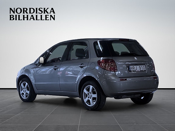 Suzuki SX4 5 of 5
