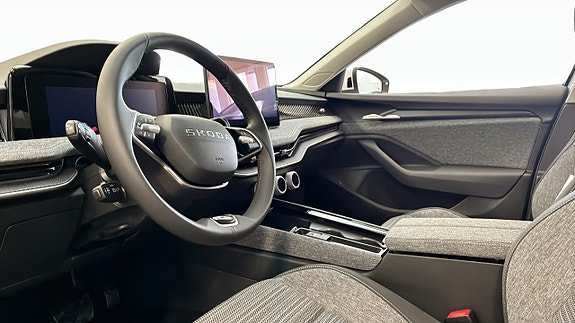 Skoda Superb 7 of 13