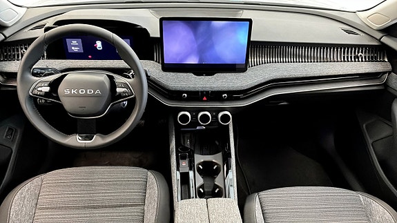 Skoda Superb 9 of 13