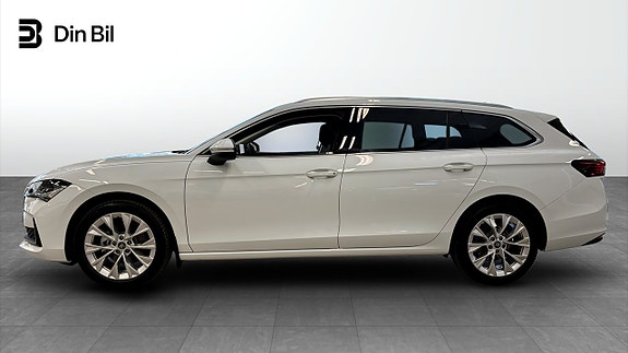 Skoda Superb 3 of 5