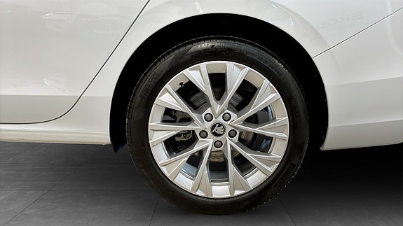 Skoda Superb 6 of 13