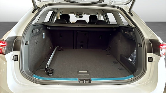 Skoda Superb 12 of 13