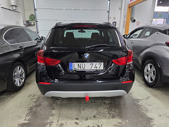 BMW X1 7 of 13