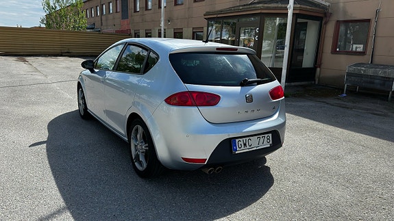 Seat Leon 4 of 5