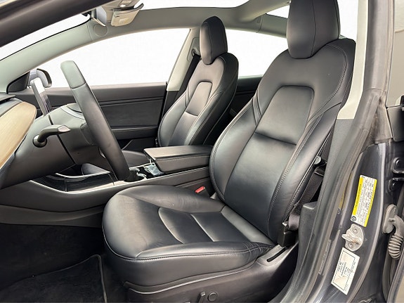 Tesla Model 3 22 of 30