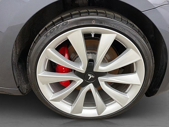 Tesla Model 3 28 of 30