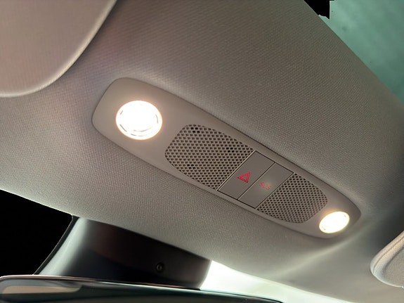 Tesla Model 3 27 of 30