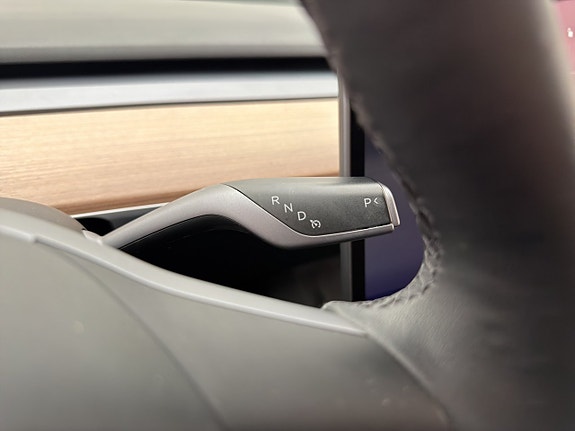 Tesla Model 3 25 of 30