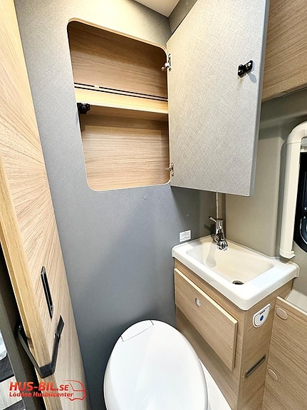 Pössl Trenta 640 / Solpanel / Välutrustad 12 of 25