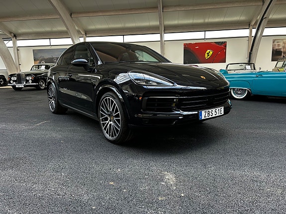 Porsche Cayenne 8 of 25