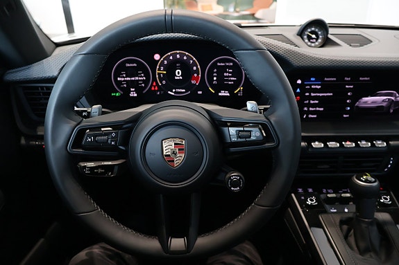 Porsche 911 GT3 9 of 12