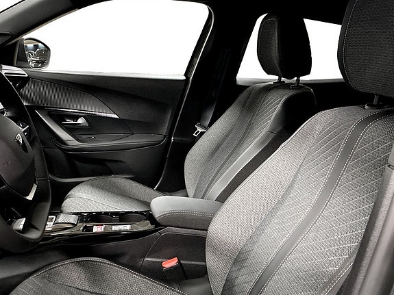 Peugeot 2008 5 of 5