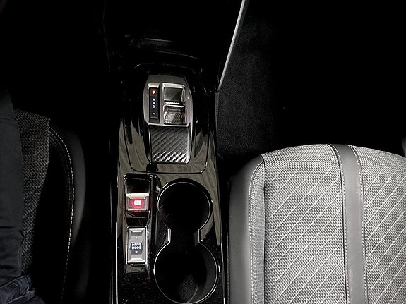 Peugeot 2008 13 of 19