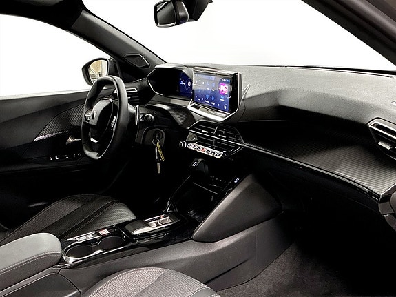 Peugeot 2008 14 of 19