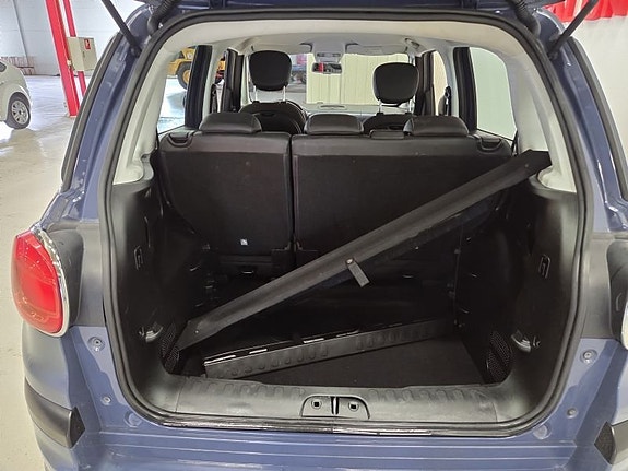 Fiat 500L 8 of 10
