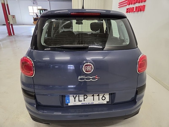 Fiat 500L 7 of 10