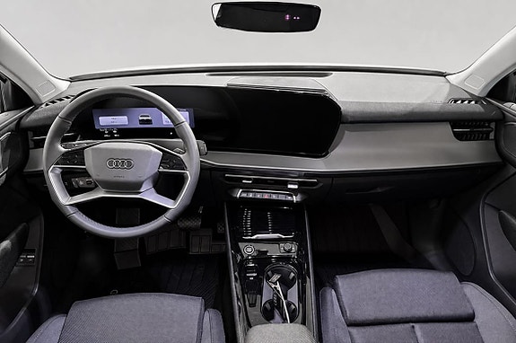Audi Q3 7 of 8