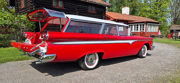 Edsel Villager