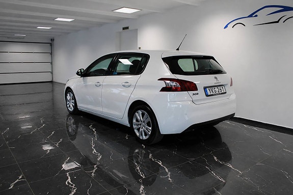 Peugeot 308 3 of 12