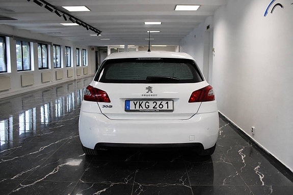 Peugeot 308 6 of 12