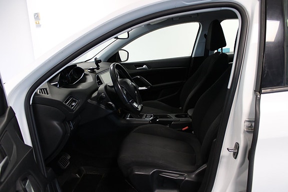 Peugeot 308 11 of 12