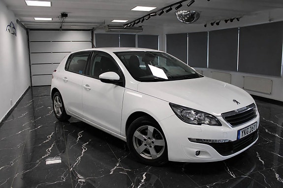 Peugeot 308 4 of 12