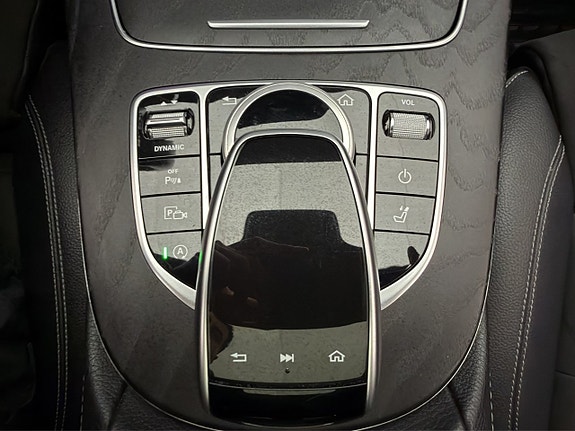 Mercedes-Benz E220 d 27 of 30