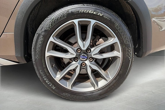 Volvo V60 Cross Country 15 of 15