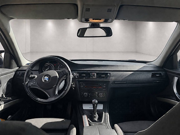 BMW 320d 6 of 9