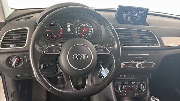 Audi Q3 15 of 16
