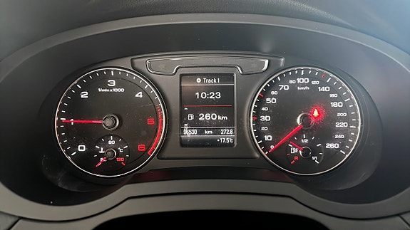 Audi Q3 16 of 16