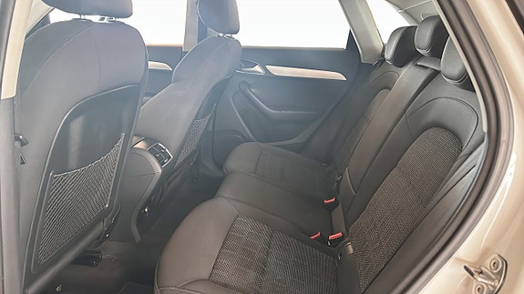 Audi Q3 13 of 16